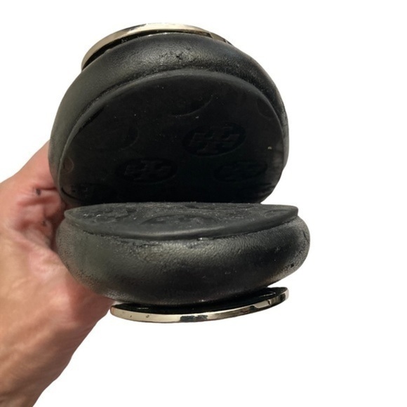 Tory Burch black silver flats - Picture 4 of 10